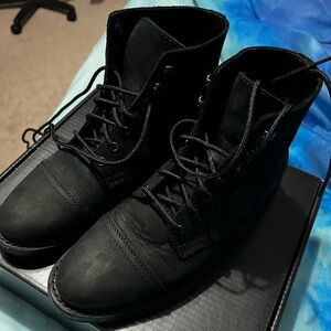 Thursday matte black captain boots mens size 6 (equivalent to women’s 8)